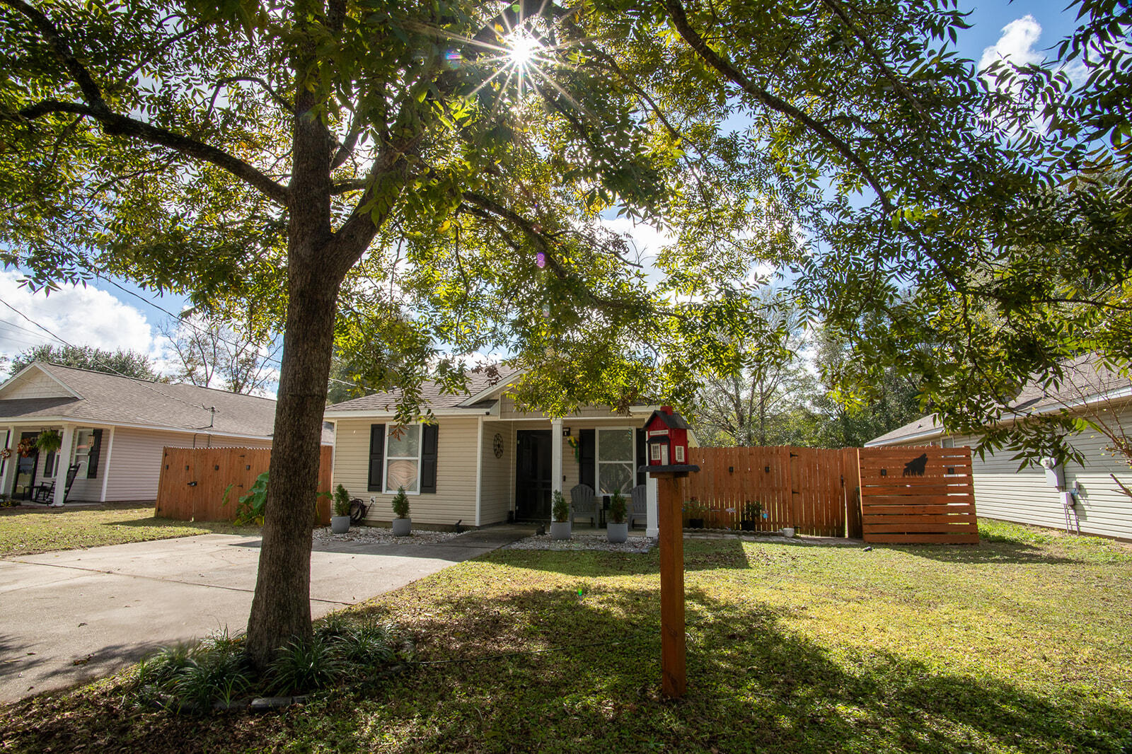 619 West Orange Avenue DeFuniak Springs, FL 32435 - Photo 31 of 35 0E3A3118_websize