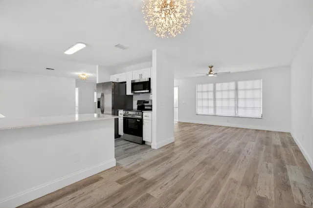 $674,900 | 8776 Southeast Bahama Circle, Hobe Sound, FL 33455