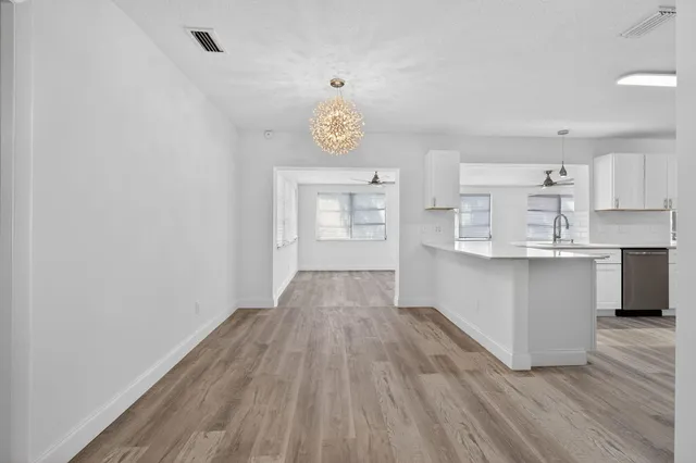 $674,900 | 8776 Southeast Bahama Circle, Hobe Sound, FL 33455