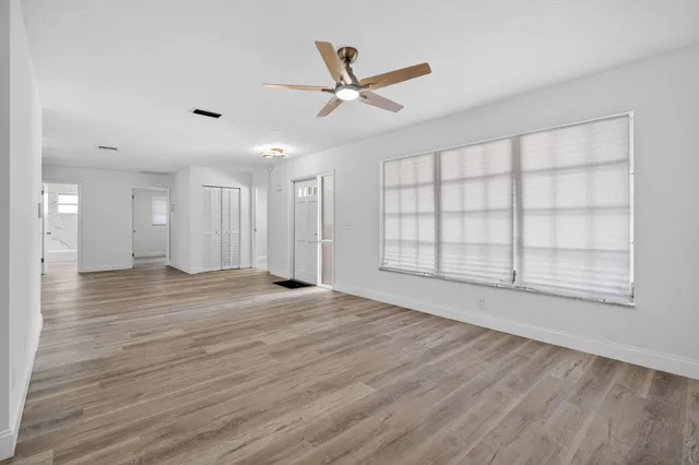 $674,900 | 8776 Southeast Bahama Circle, Hobe Sound, FL 33455