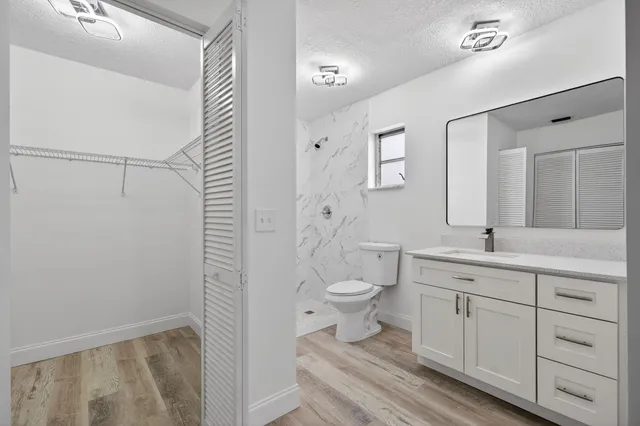 $674,900 | 8776 Southeast Bahama Circle, Hobe Sound, FL 33455