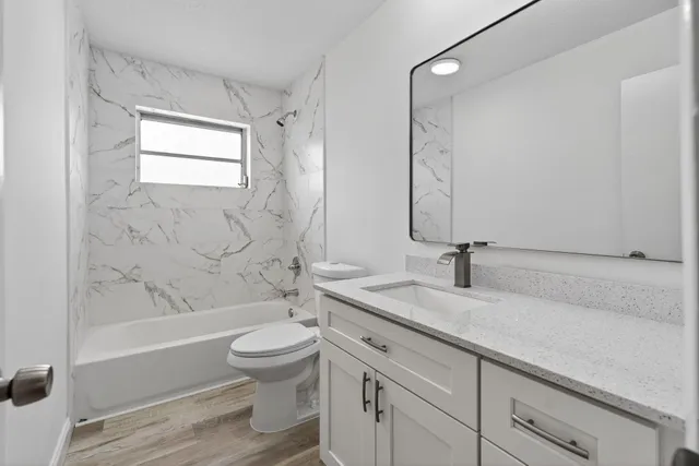 $674,900 | 8776 Southeast Bahama Circle, Hobe Sound, FL 33455