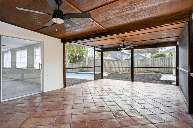 $674,900 | 8776 Southeast Bahama Circle, Hobe Sound, FL 33455