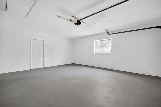 $674,900 | 8776 Southeast Bahama Circle, Hobe Sound, FL 33455