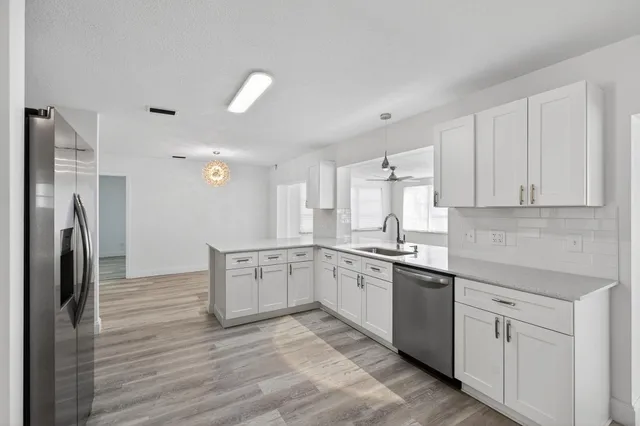 $674,900 | 8776 Southeast Bahama Circle, Hobe Sound, FL 33455