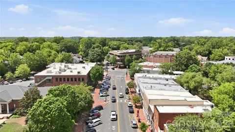 $1,075,000 | 19028 Newburg Hill Road, Davidson, NC 28036