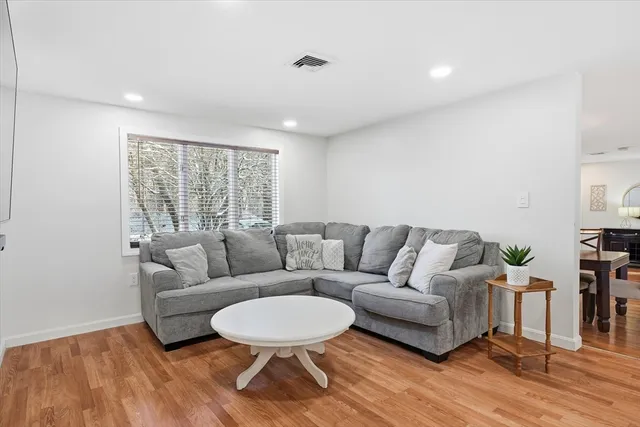 $479,900 | 186 Mohawk Trail, Haverhill, MA 01832