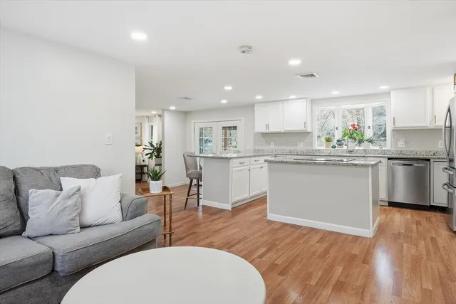 $479,900 | 186 Mohawk Trail, Haverhill, MA 01832