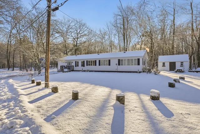 $479,900 | 186 Mohawk Trail, Haverhill, MA 01832