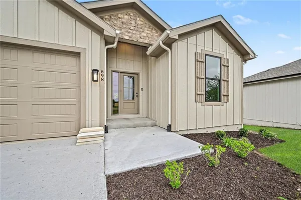 $509,900 | 698 Salem Road, Lawson, MO 64062