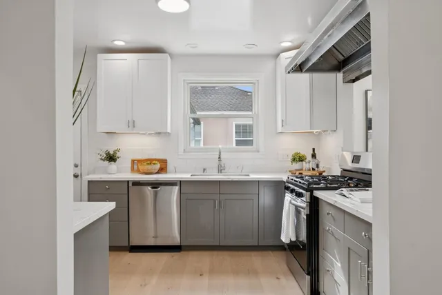 $2,300,000 | 225 28th Avenue, San Mateo, CA 94403