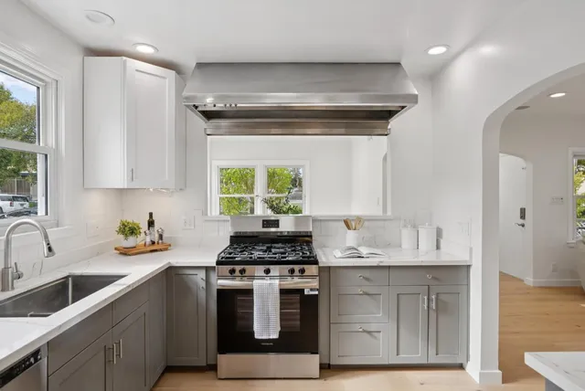 $2,300,000 | 225 28th Avenue, San Mateo, CA 94403