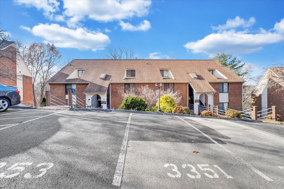 3357 Forest Ridge Road Roanoke, VA 24018 - Photo 2 of 31 02-MIB00090