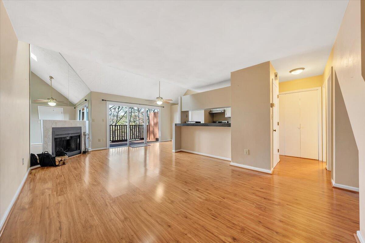 3357 Forest Ridge Road Roanoke, VA 24018 - Photo 4 of 31 04-MIB00012