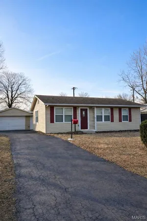 $1,680 | 455 South 6th Street, Caseyville, IL 62232