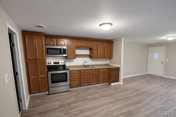 $1,680 | 455 South 6th Street, Caseyville, IL 62232