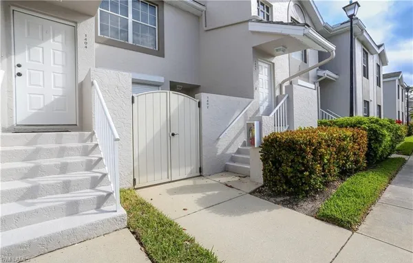 $4,700 | 3775 Fieldstone Boulevard, Unit 102, Naples, FL 34109