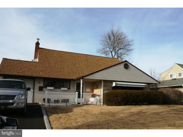 29 Hydrangea Road Levittown, PA 19056 - Photo 2 of 18 Exterior Front