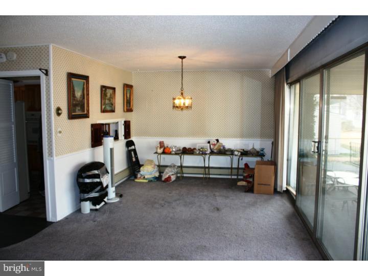 29 Hydrangea Road Levittown, PA 19056 - Photo 7 of 18 Dining Room
