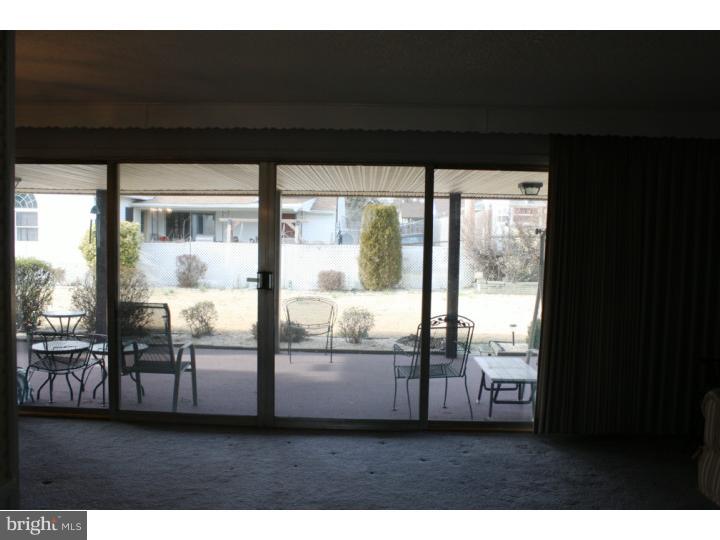 29 Hydrangea Road Levittown, PA 19056 - Photo 8 of 18 Gallery Image 8