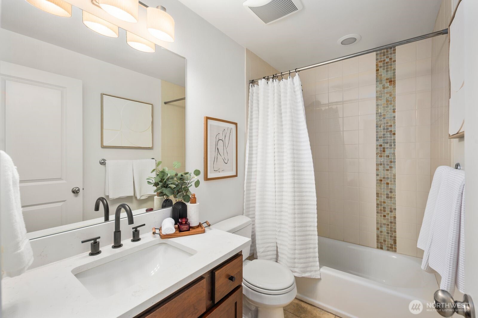 1601 California Avenue Southwest Seattle, WA 98116 - Photo 25 of 39