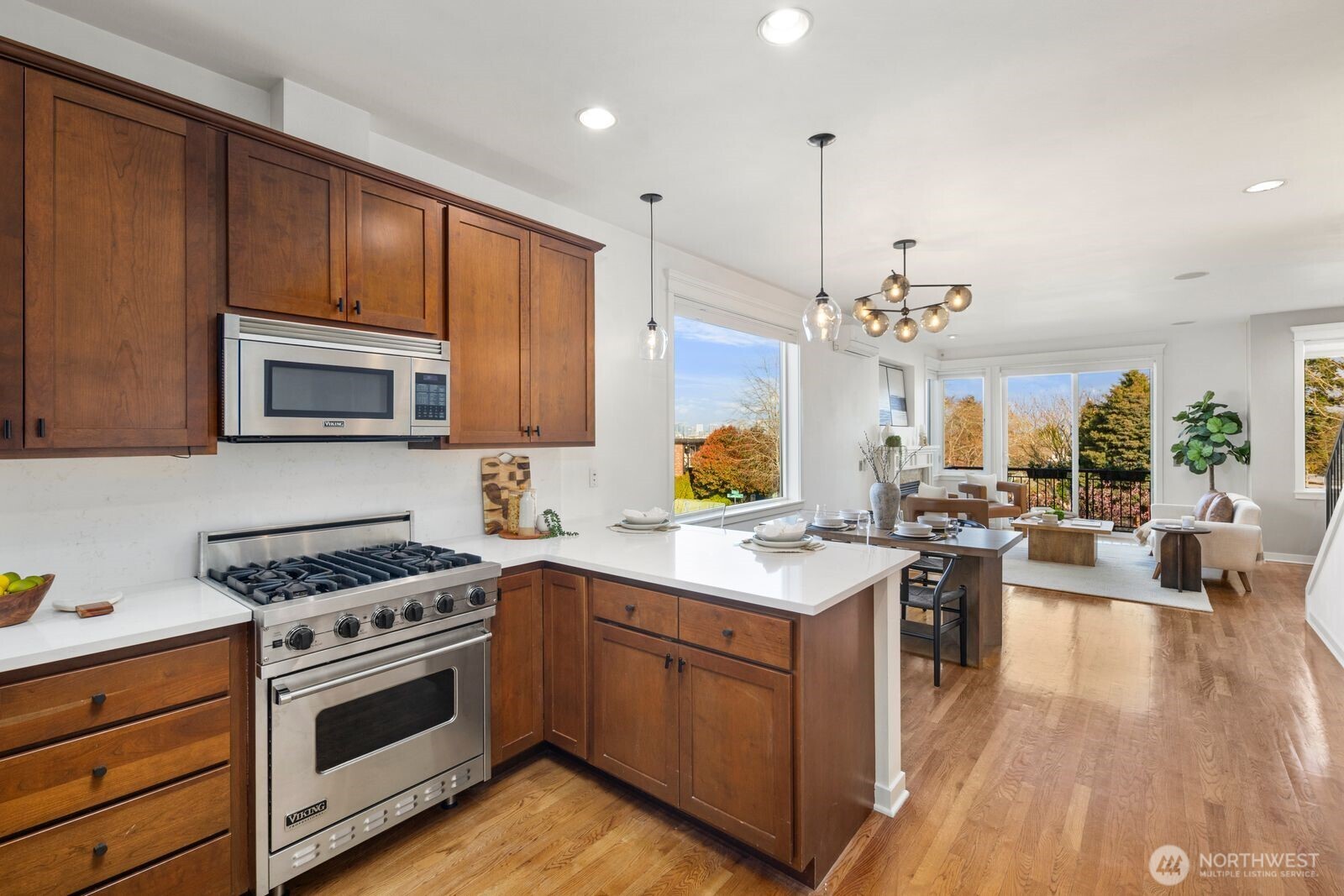 1601 California Avenue Southwest Seattle, WA 98116 - Photo 3 of 39