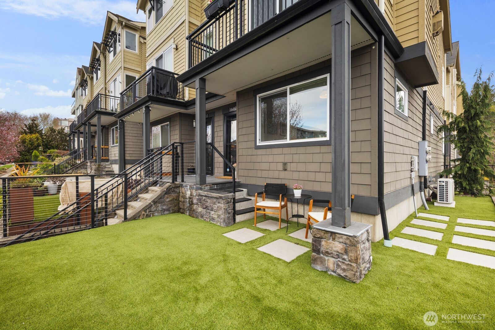 1601 California Avenue Southwest Seattle, WA 98116 - Photo 33 of 39