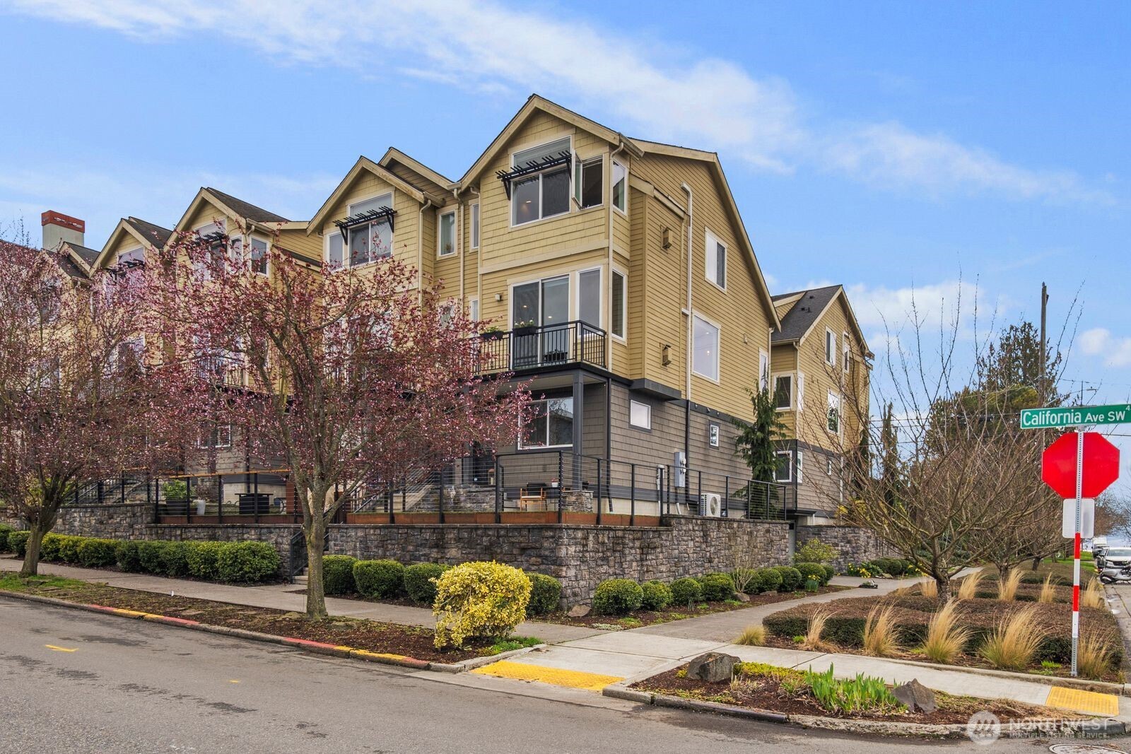1601 California Avenue Southwest Seattle, WA 98116 - Photo 34 of 39