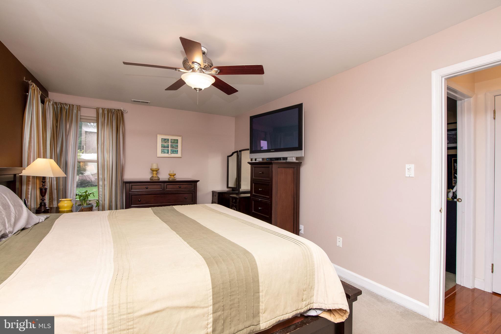 6 Stratford Road Clementon, NJ 08021 - Photo 23 of 47 Master Suite