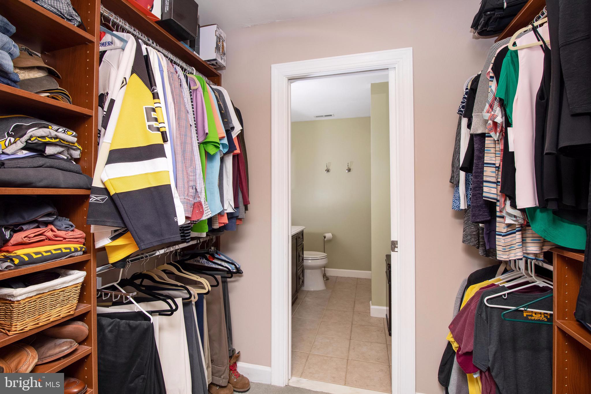 6 Stratford Road Clementon, NJ 08021 - Photo 26 of 47 Walk in Closet