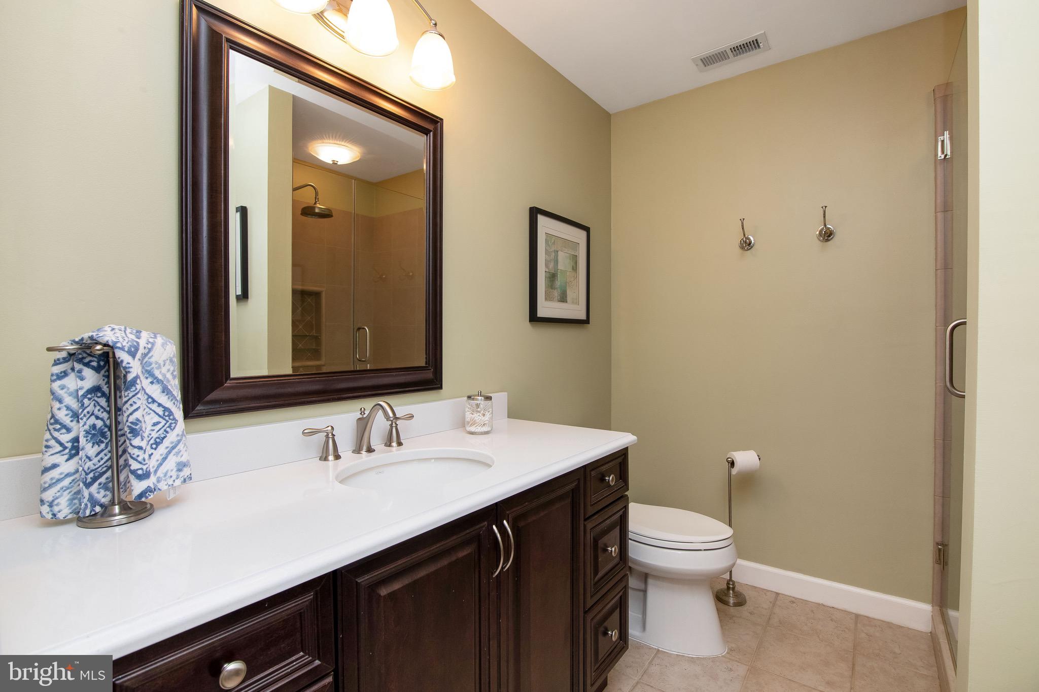 6 Stratford Road Clementon, NJ 08021 - Photo 27 of 47 Master Bathroom