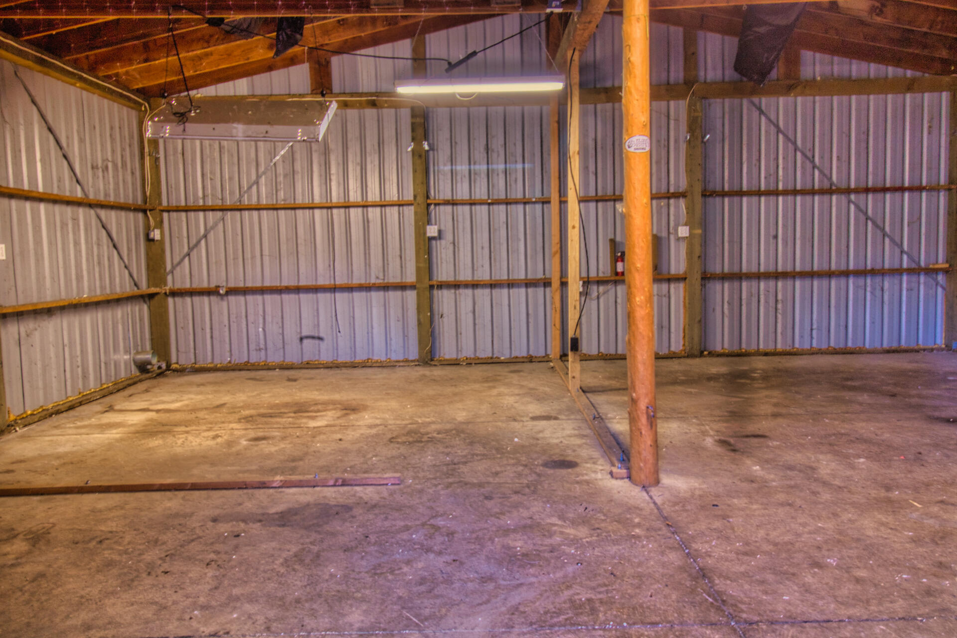4767 Holland Loop Road Cave Junction, OR 97523 - Photo 27 of 29 Shop inside 2