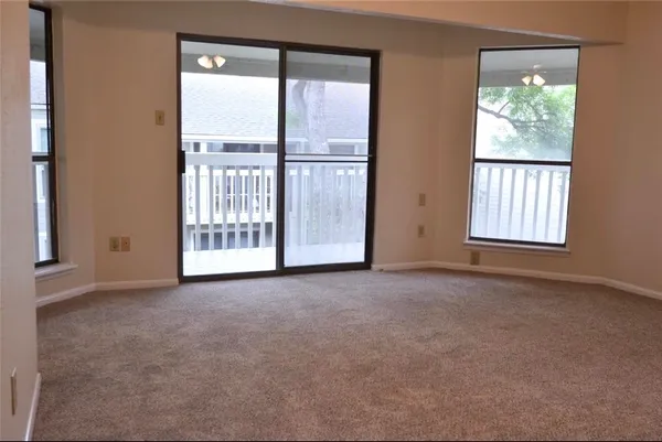 $1,900 | 2379 Briarwest Boulevard, Unit 55, Houston, TX 77077