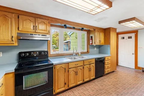 $645,000 | 147 Linebrook Road, Ipswich, MA 01938