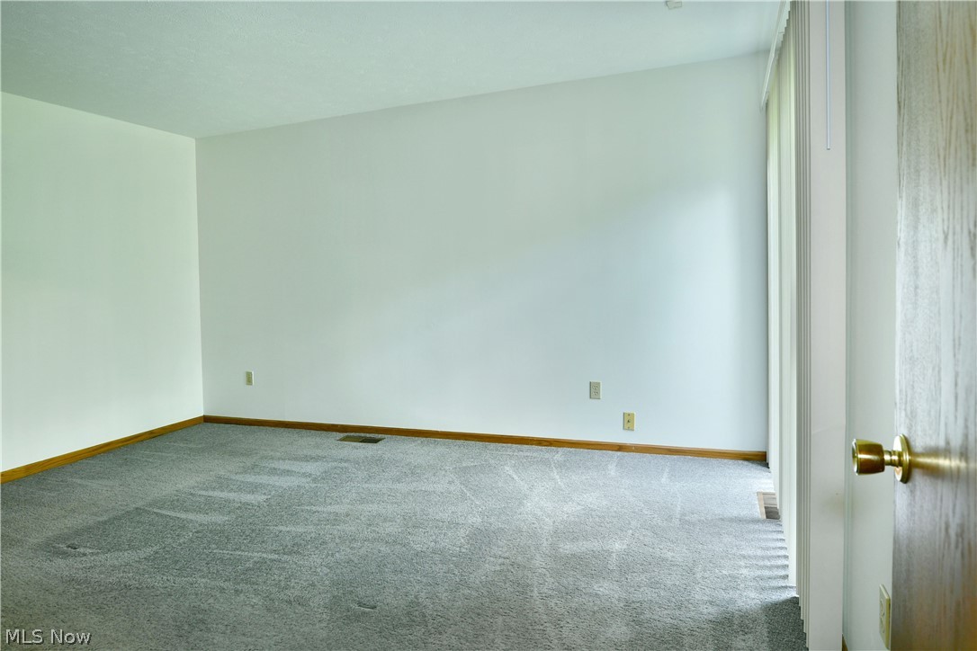 2237 Cadwallader-Sonk Road, Unit A Cortland, OH 44410 - Photo 41 of 50