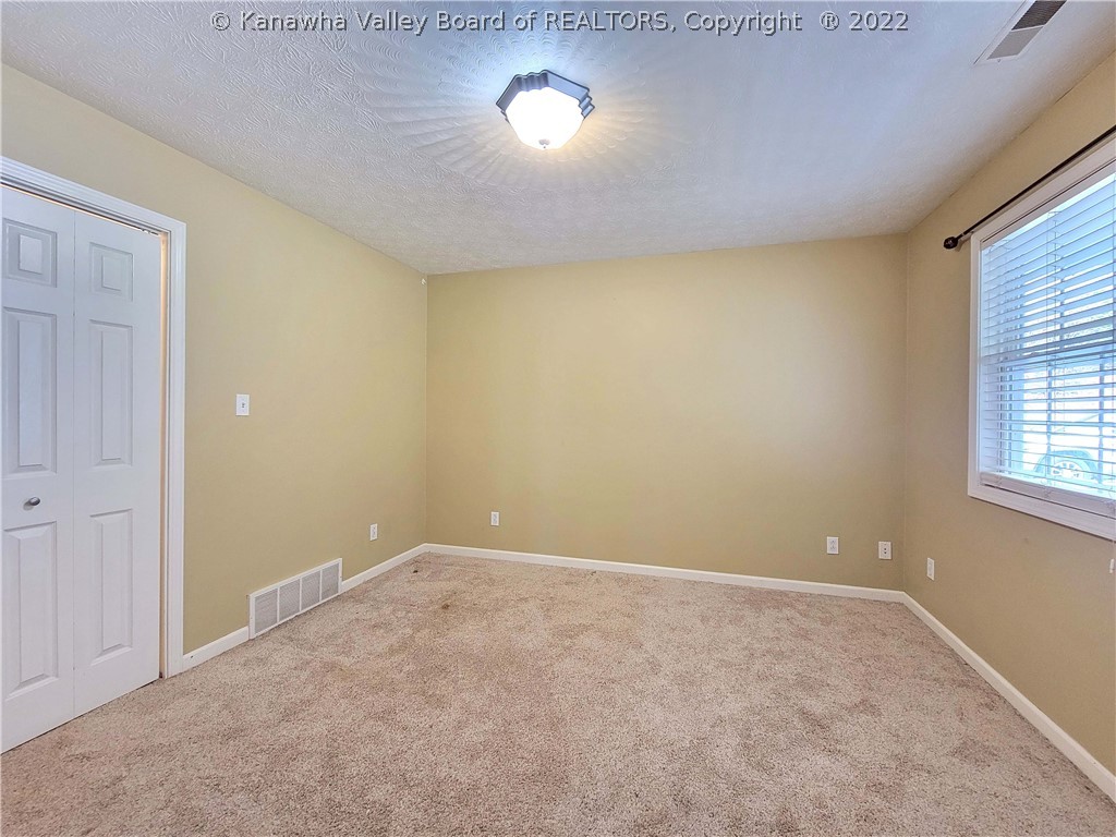 1962 Bluelick Road Winfield, WV 25213 - Photo 12 of 17 Gallery Image 12