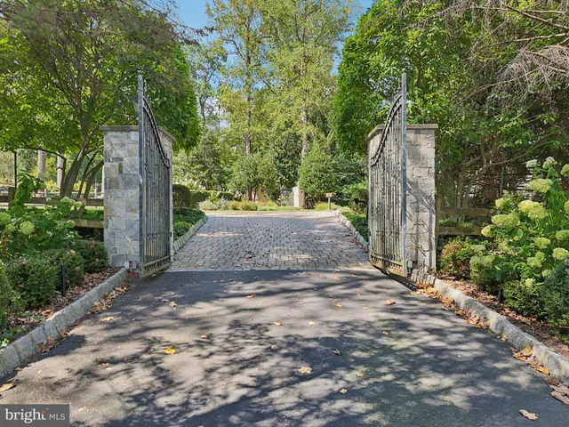 $4,800,000 | 13 Hageman Lane, Princeton, NJ 08540