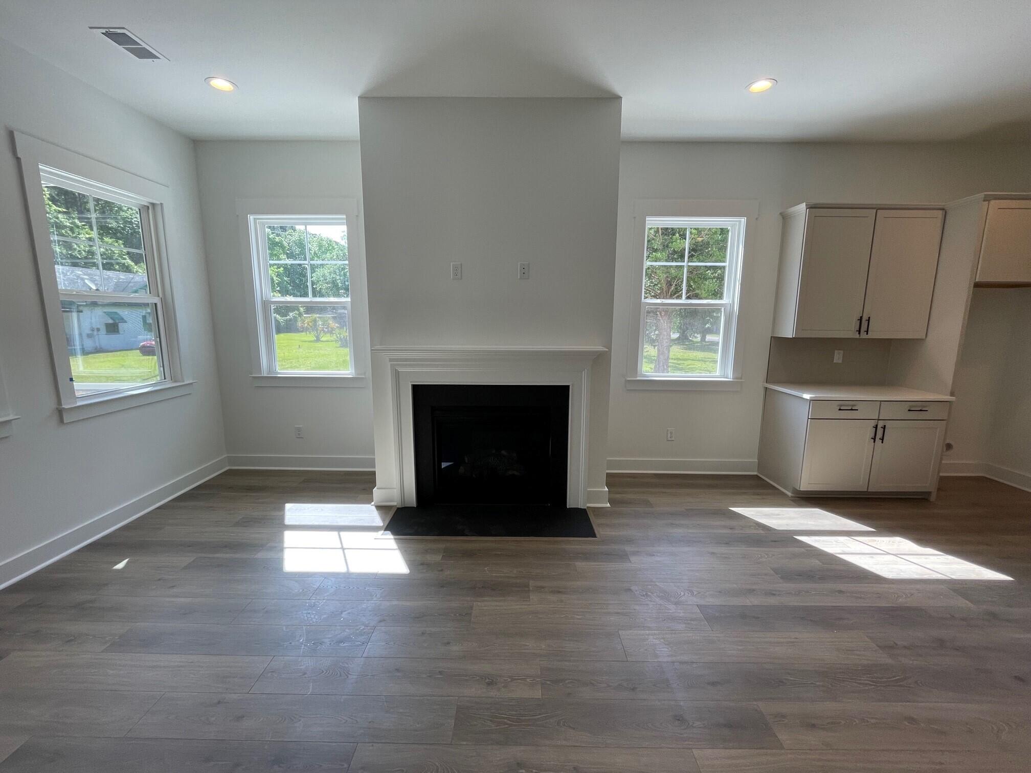 1050 Theodore Road Awendaw, SC 29429 - Photo 5 of 24 Living Room