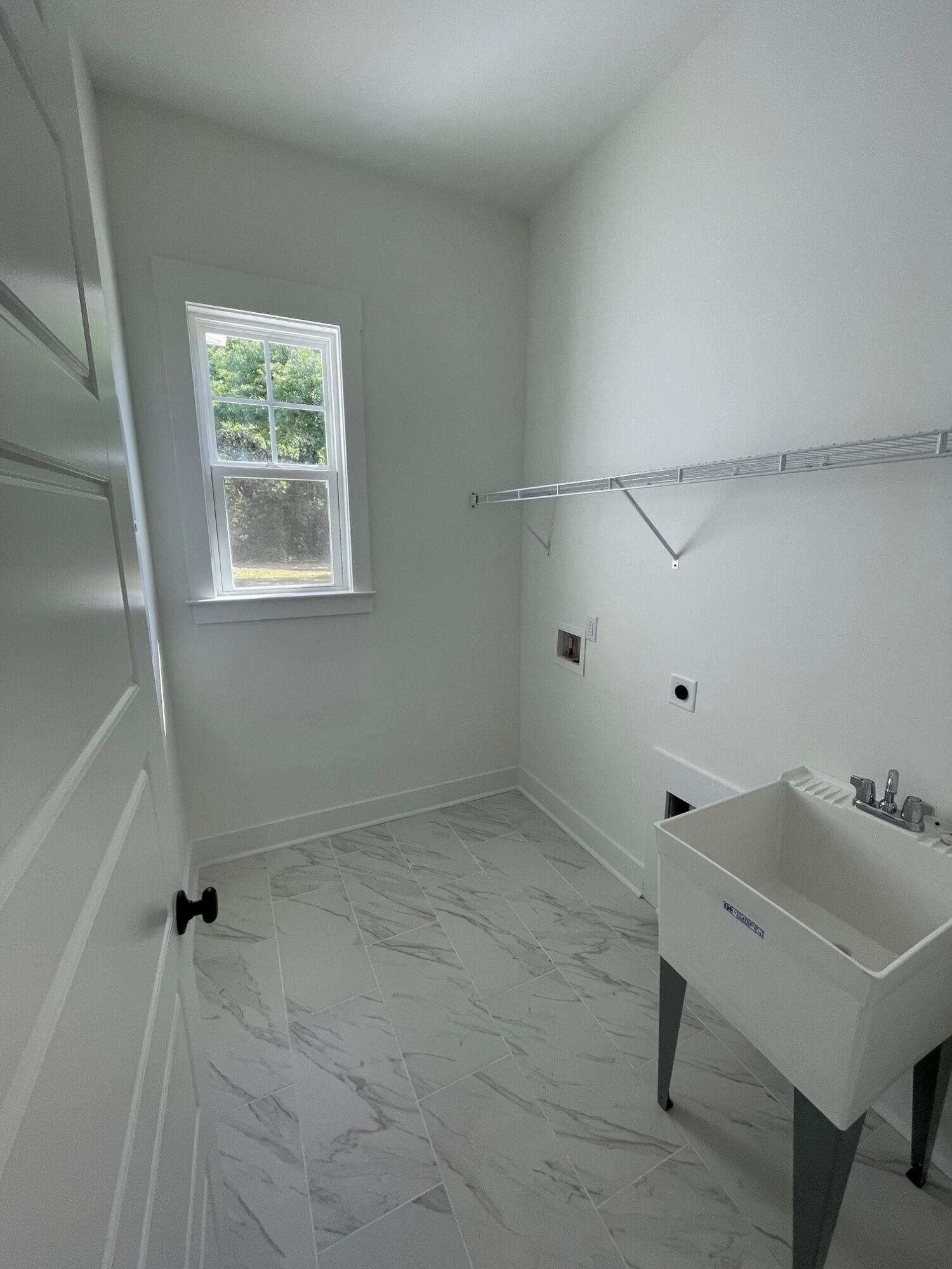1050 Theodore Road Awendaw, SC 29429 - Photo 9 of 24 Laundry room