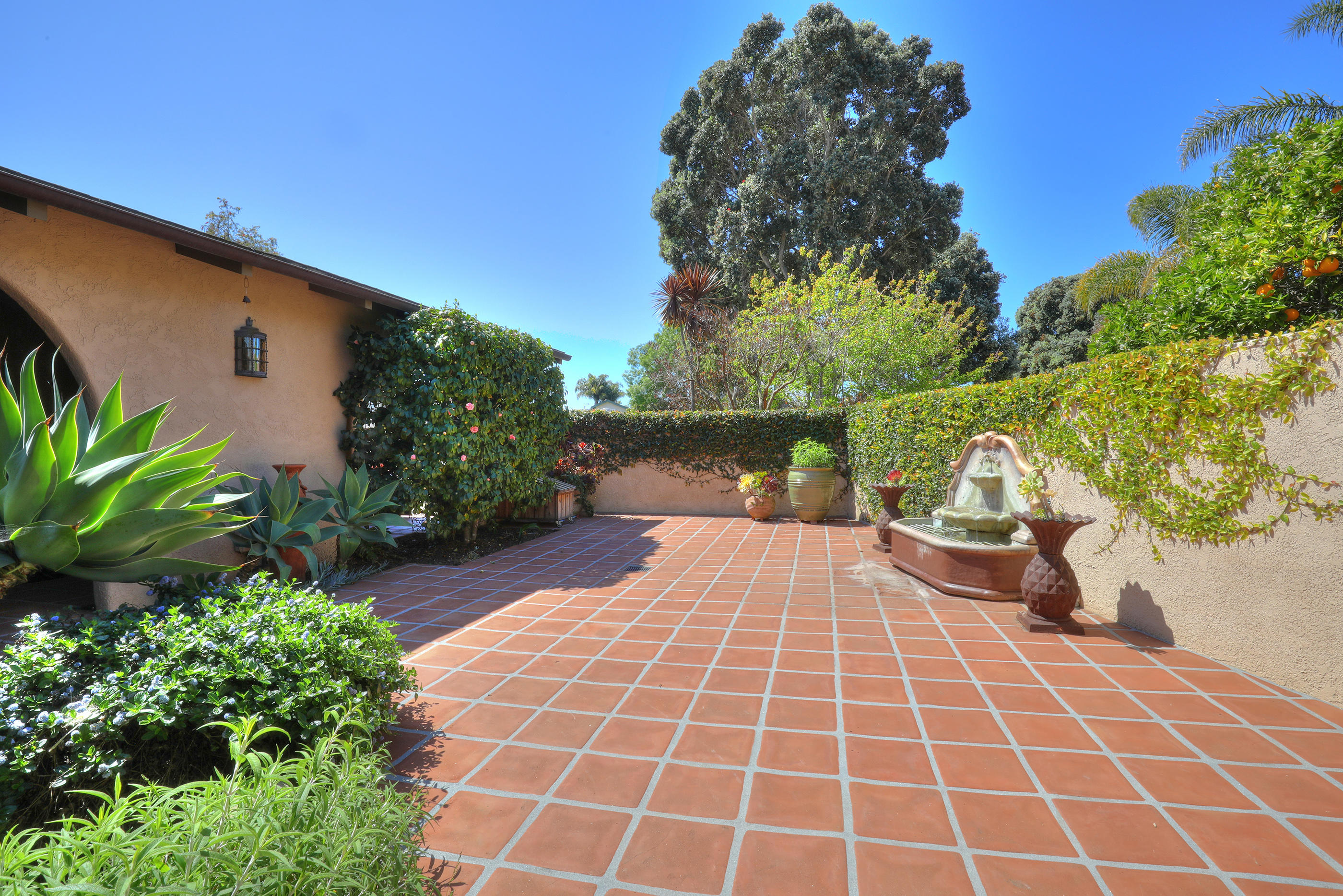 5452 Cameo Road Carpinteria, CA 93013 - Photo 17 of 22 c2