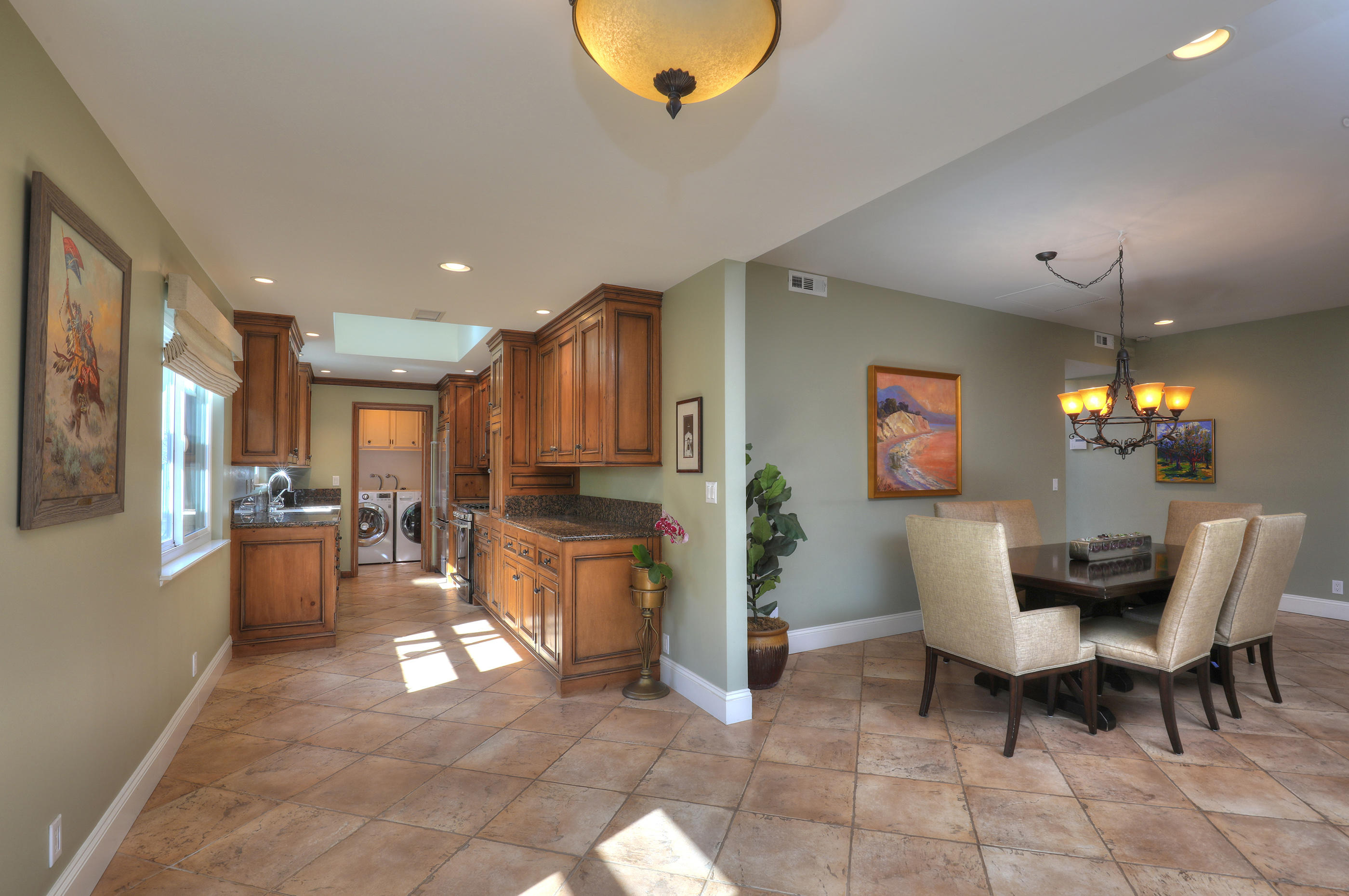 5452 Cameo Road Carpinteria, CA 93013 - Photo 6 of 22 k1