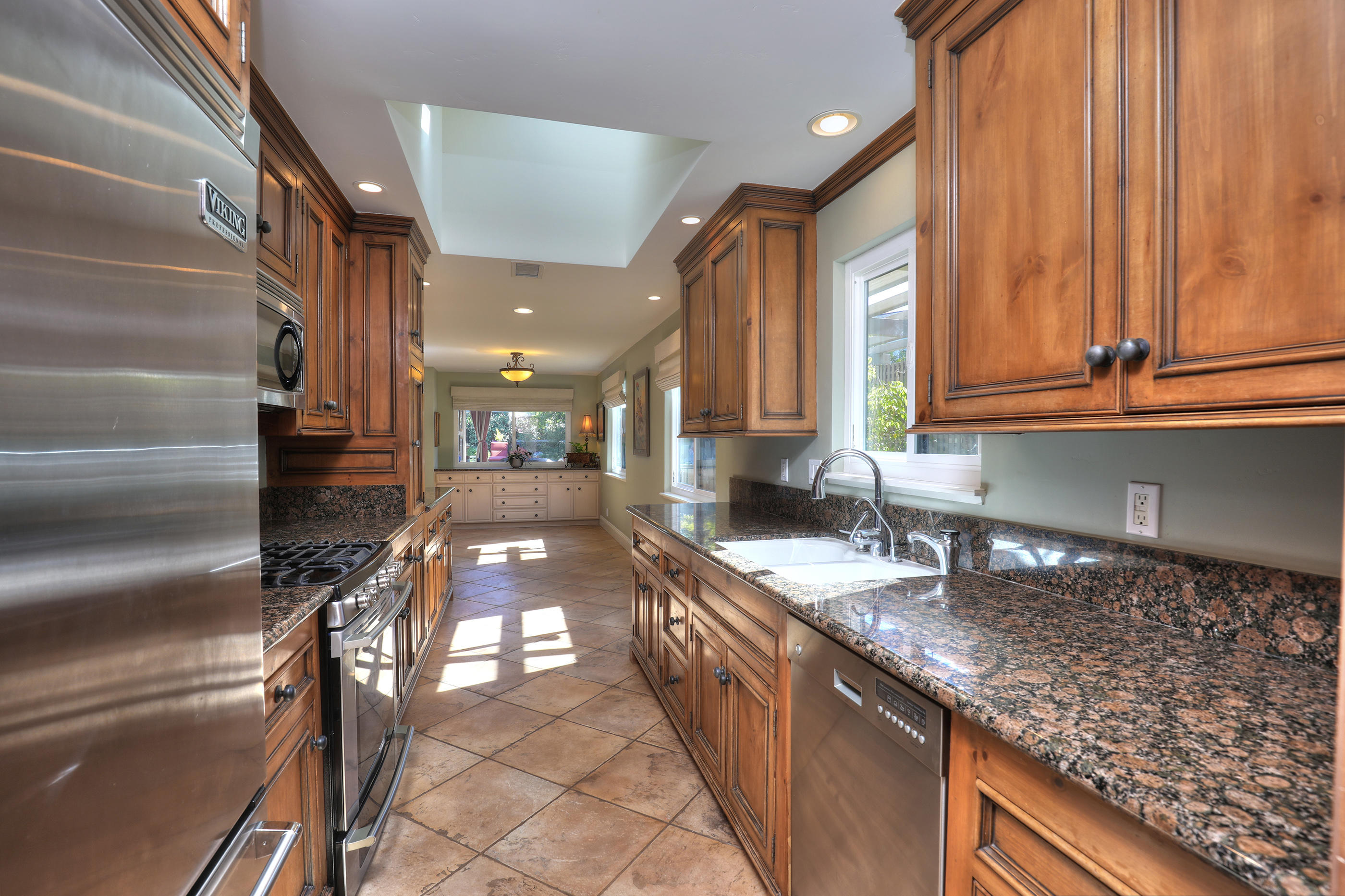 5452 Cameo Road Carpinteria, CA 93013 - Photo 8 of 22 k3