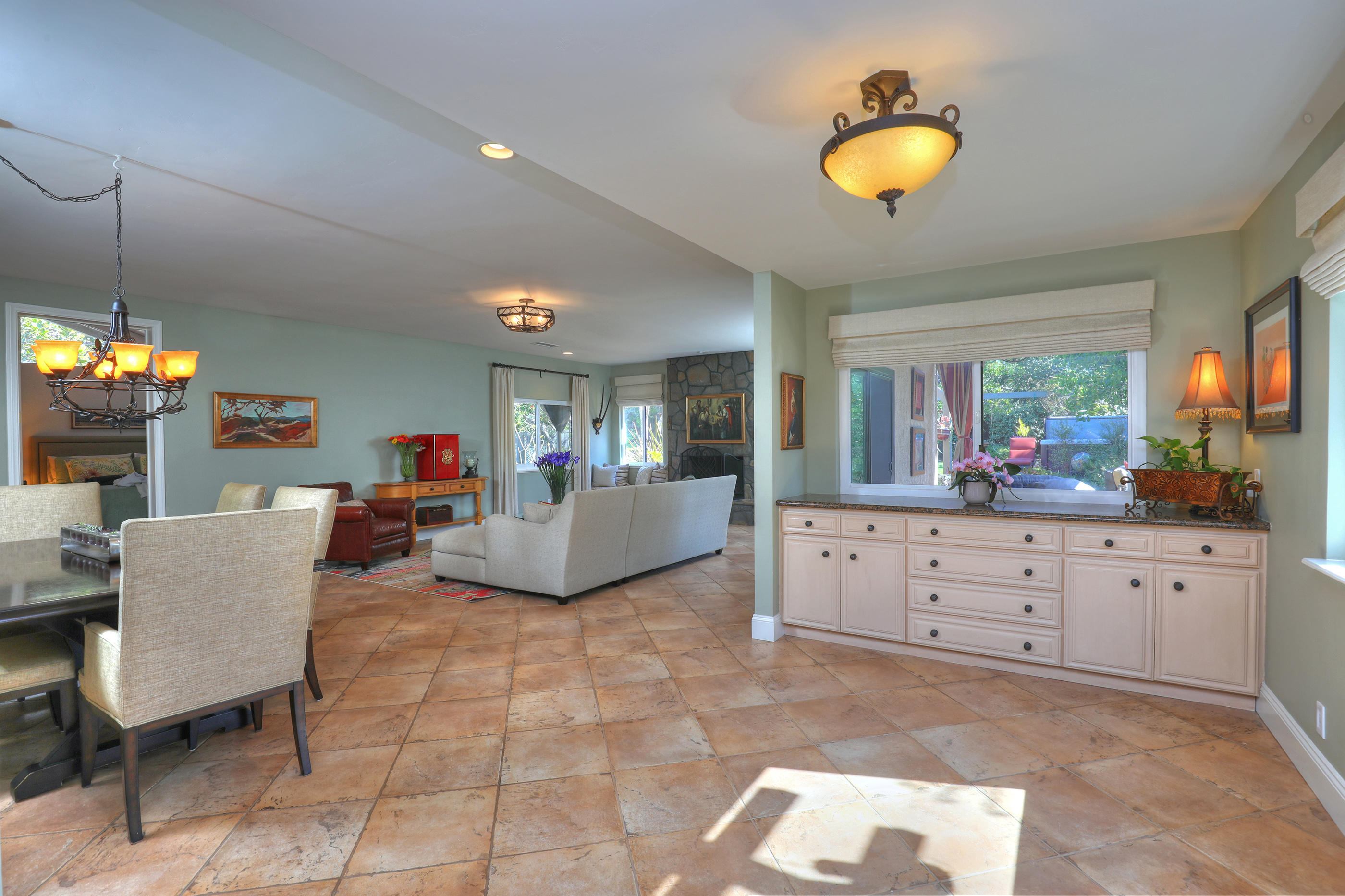 5452 Cameo Road Carpinteria, CA 93013 - Photo 9 of 22 n1