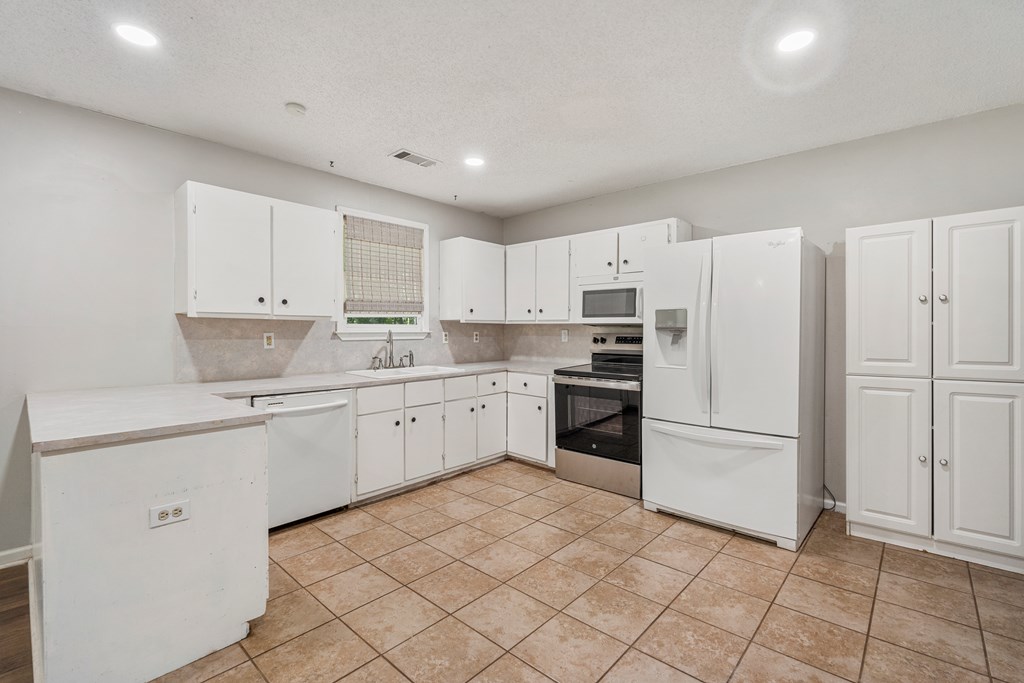 10180 Ga Highway Hamilton, GA 31811 - Photo 8 of 19