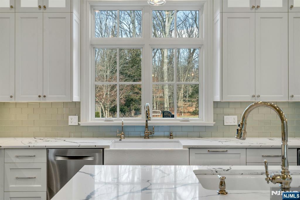 29 North Church Road Saddle River, NJ 07458 - Photo 11 of 47