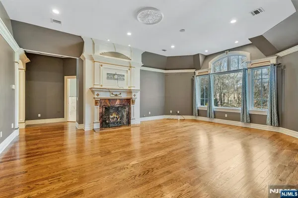 $4,200,000 | 29 North Church Road, Saddle River, NJ 07458