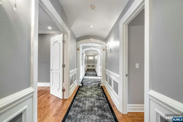 $4,200,000 | 29 North Church Road, Saddle River, NJ 07458