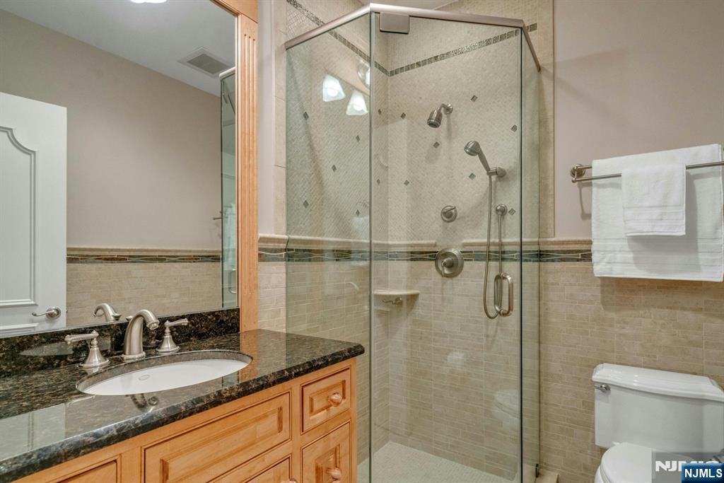 29 North Church Road Saddle River, NJ 07458 - Photo 31 of 47