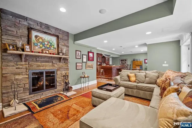 $4,395,000 | 29 North Church Road, Saddle River, NJ 07458
