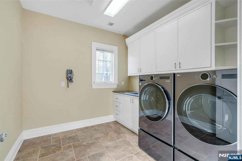 29 North Church Road Saddle River, NJ 07458 - Photo 37 of 47